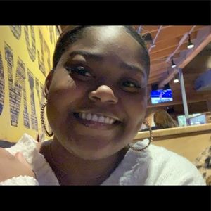 Meet your Posher, Ashlei